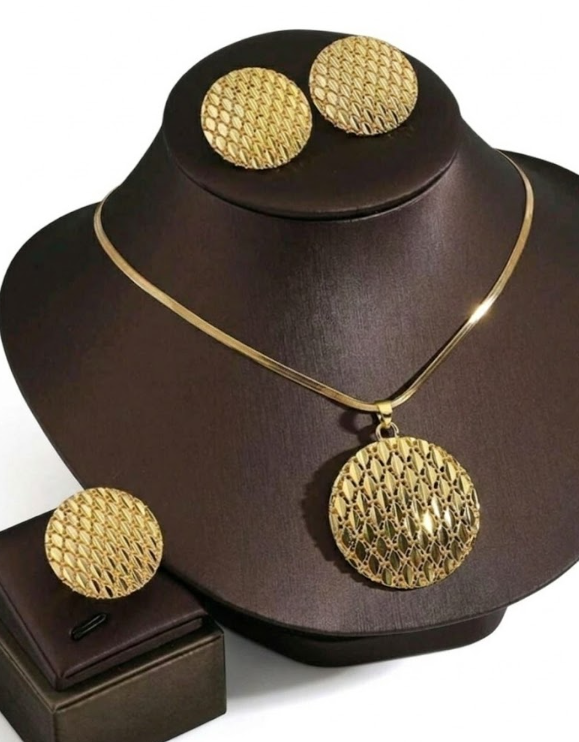 Elegant Gold-Plated Jewelry Set