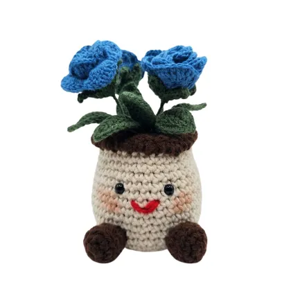 Blue Roses Smiley Pot