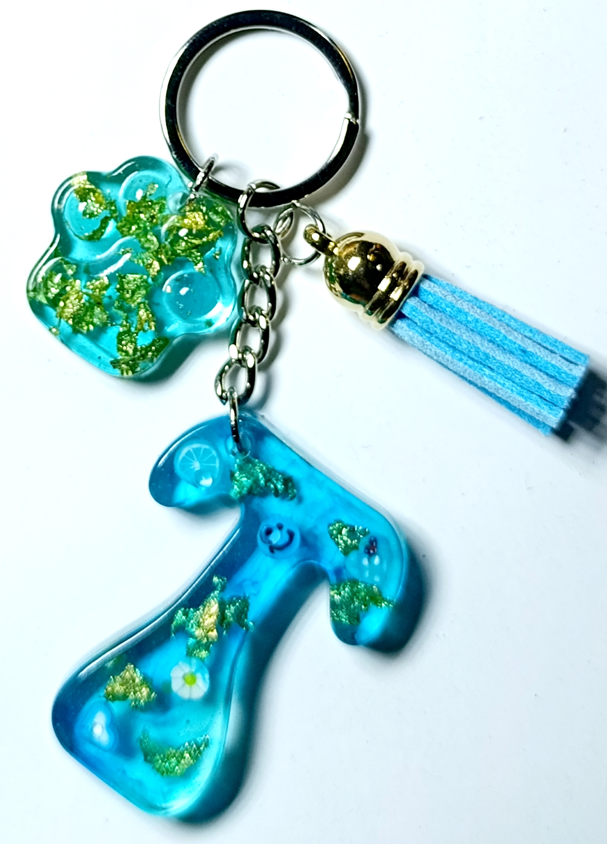 Epoxy resin initial letter T keychain